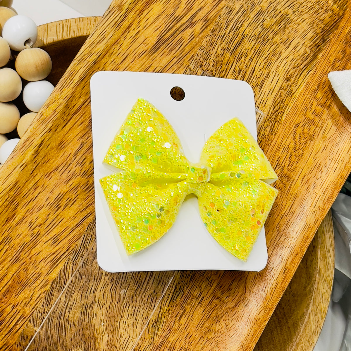 ✨ Flouncy 3.5” Glitter Bow ✨